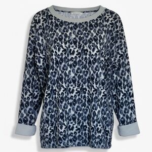 Wonderly Women’s Blue Leopard Print Lightweight Sweatshirt Top Oversized Medium
